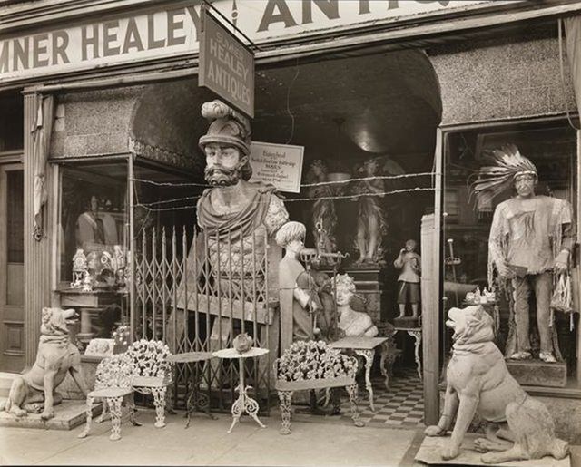 Sumner Healey Antique Shop, October 8, 1936 (942 Third Avenue near 57th Street). Photo by Berenice Abbott/MCNY.